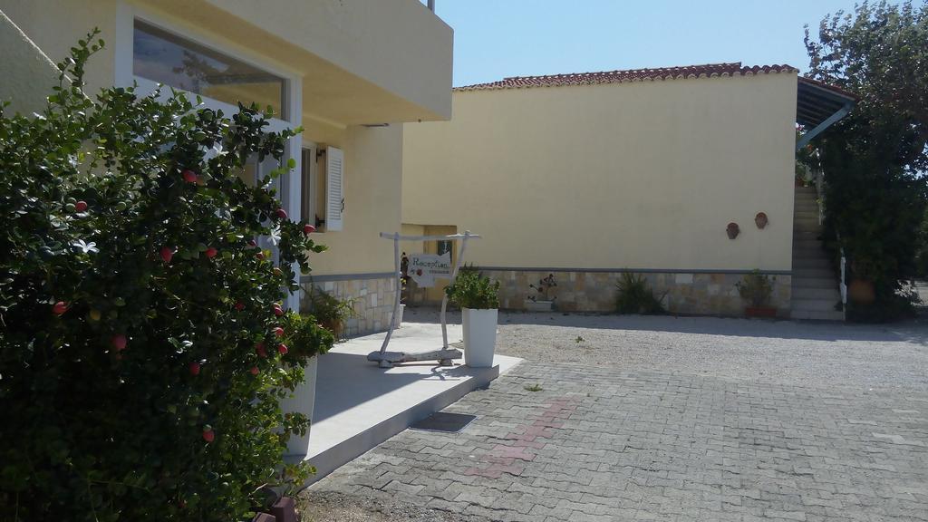 ארמיוני Leonidas Resort מראה חיצוני תמונה
