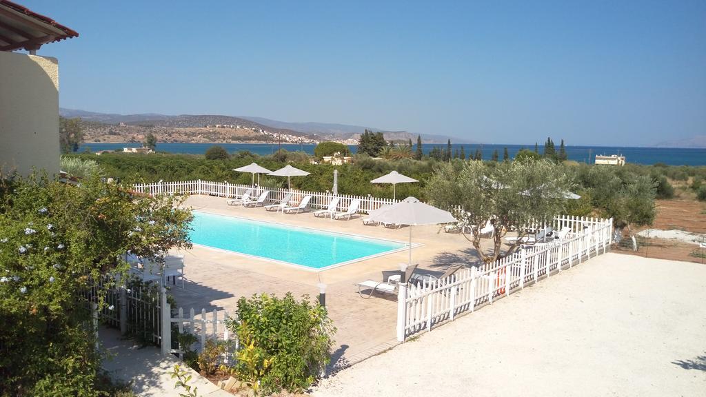 ארמיוני Leonidas Resort מראה חיצוני תמונה