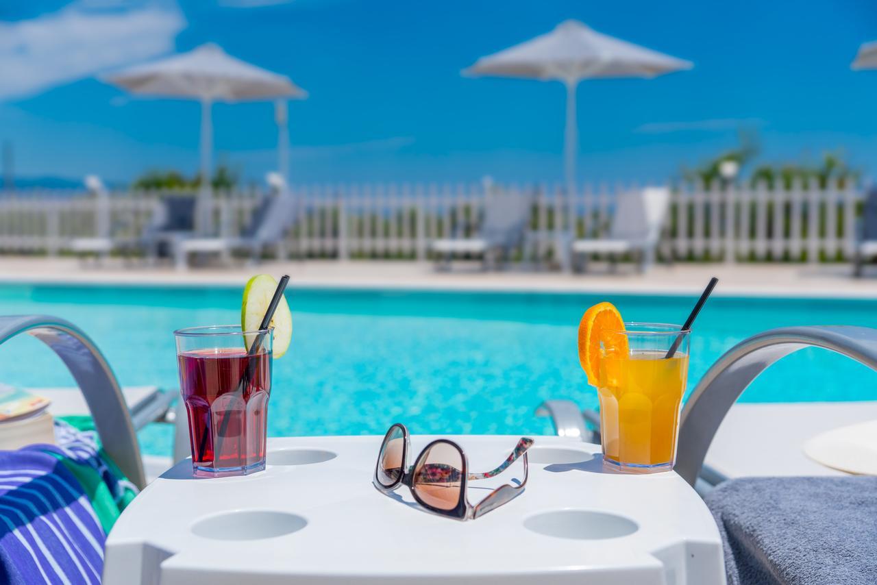 ארמיוני Leonidas Resort מראה חיצוני תמונה
